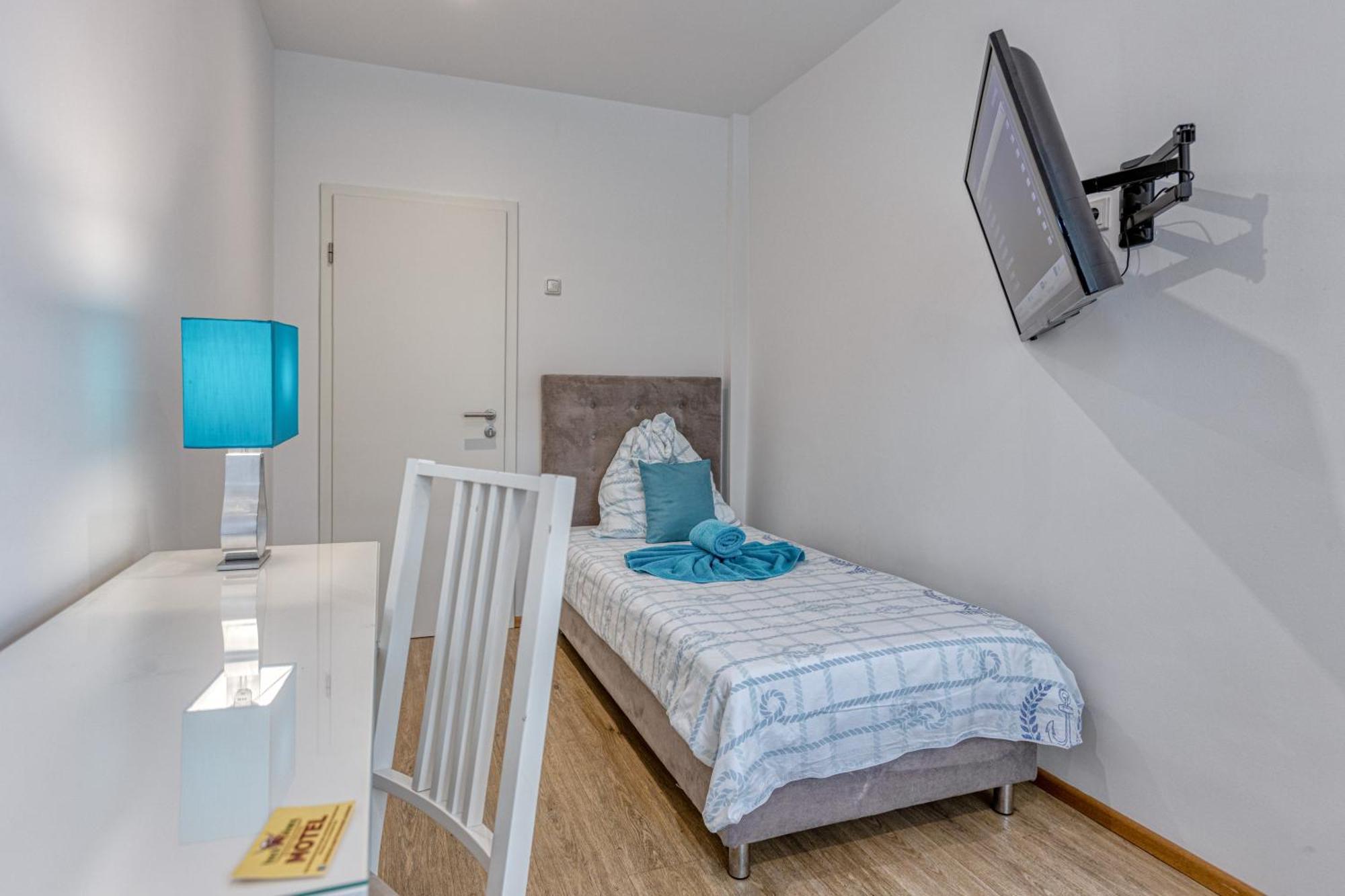 Touch Down Motel Lohmar Extérieur photo